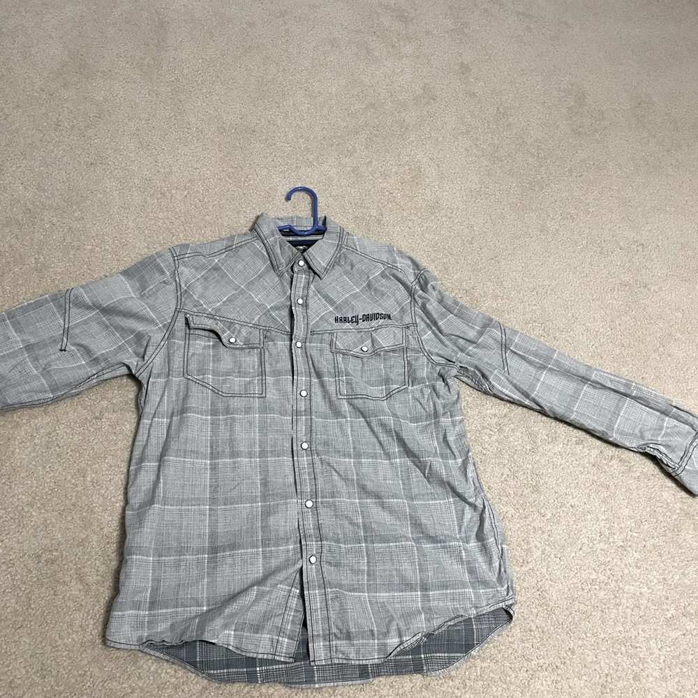 Men’s long sleeve Harley Davidson Shirt xl